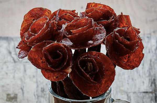 Букет троянд з яловичини