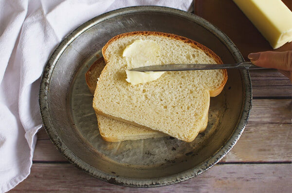 Хліб з маслом