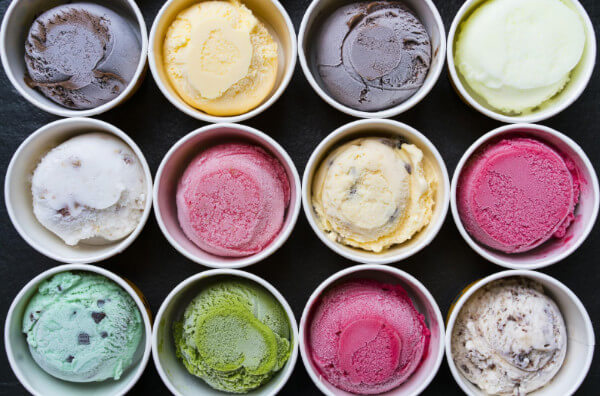 Морозиво з різними смаками