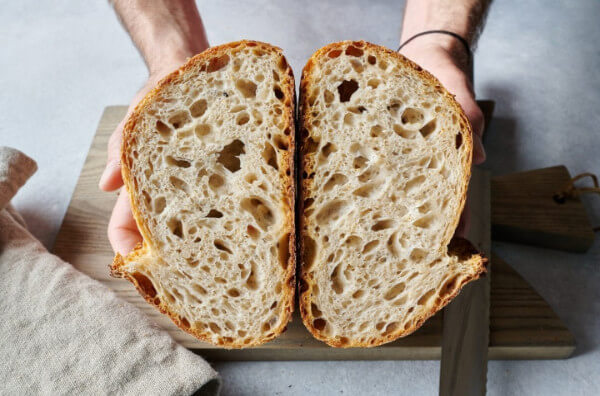 Половинки хліба