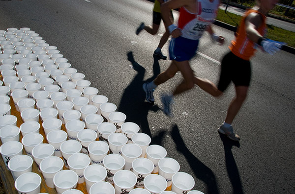 Станція з напоями для марафонців
