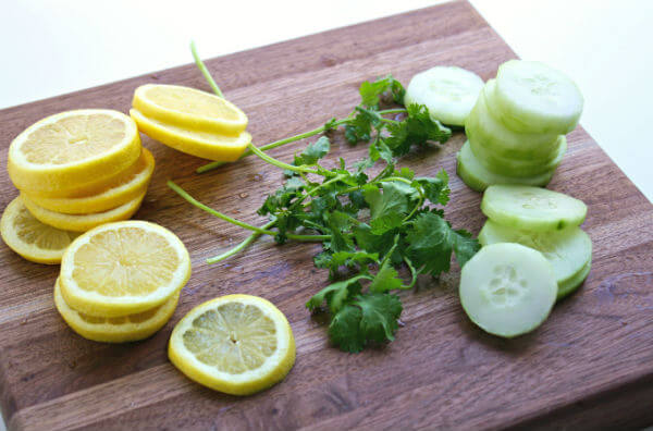 Огірок, лимон, кінза