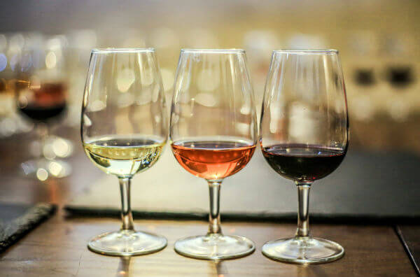 Червоне, біле та рожеве вино