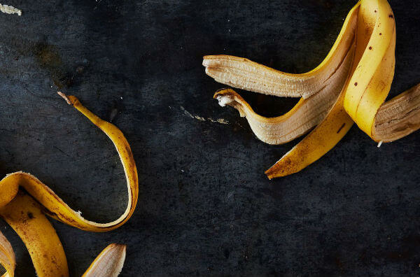 Шкірки бананів