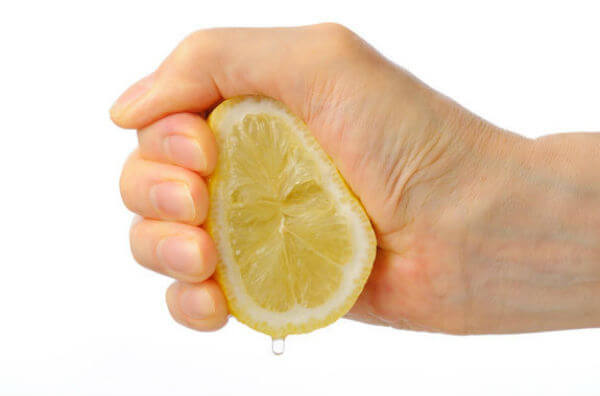 Витискання лимону