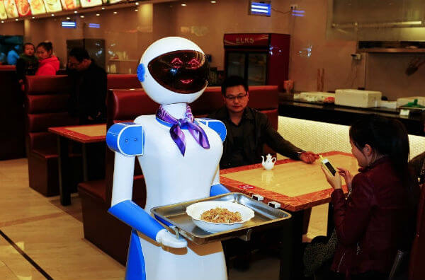 Робот-офіціант