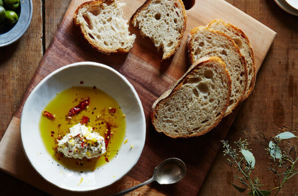 Хліб і оливкова олія