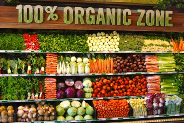 Зона органічних продуктів в супермаркеті
