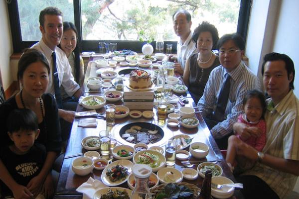 Корейський сімейний обід